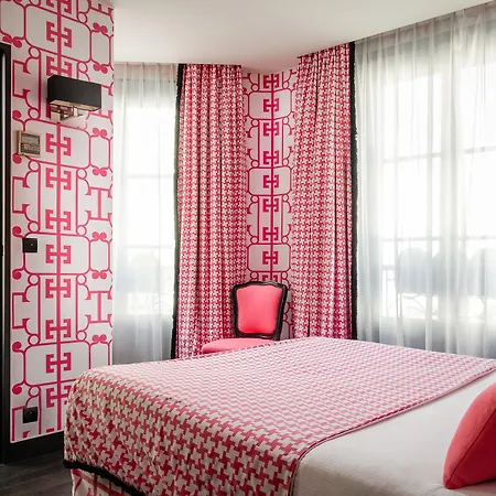 Monceau Elysees 3*