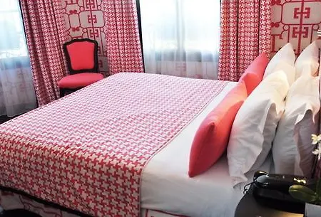 Monceau Elysees Отель 3*