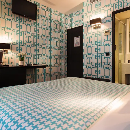 Monceau Elysees מלון 3*