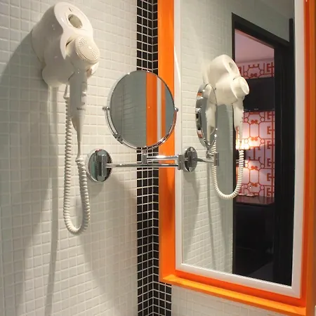 モンソー エリーゼ パリ