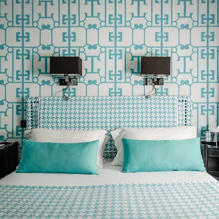 Отель Monceau Elysees 3*