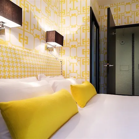 מלון Monceau Elysees 3*