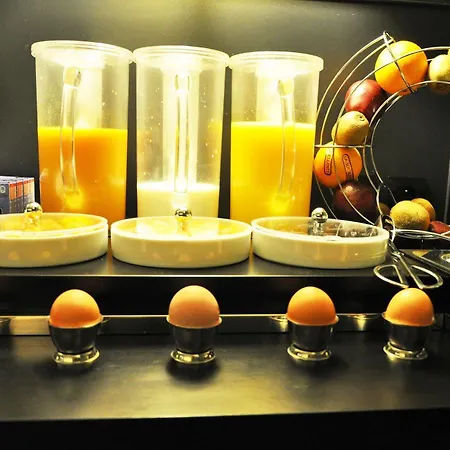 Monceau Elysees Otel 3*