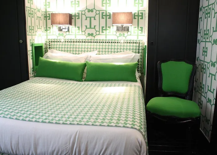 Hotel Monceau Elysées 3*