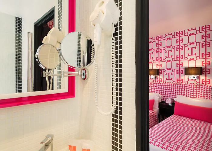 Отель Monceau Elysees