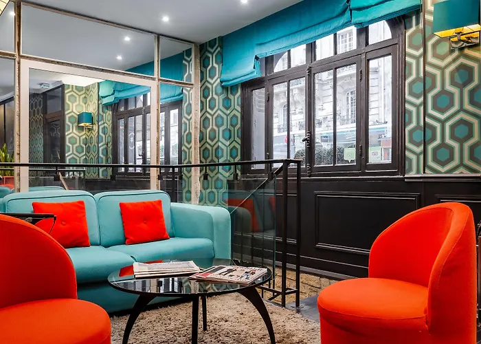 Hotel Monceau Elysées 3*