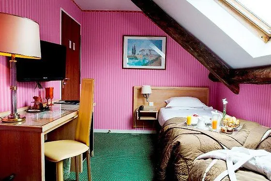 Hotel Monceau Elysées Parigi